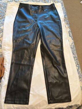 Nordstrom Halogen. Black Straight Faux Leather Pants Sz 8 NWT